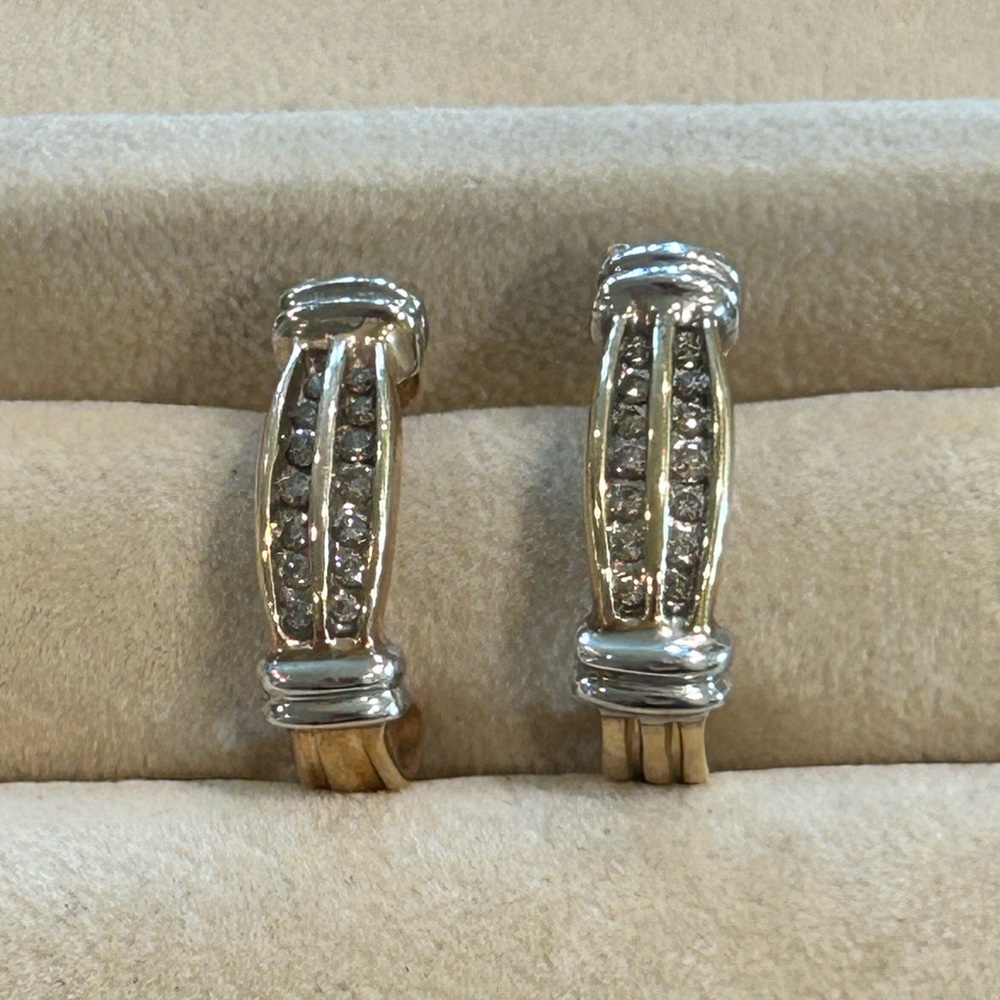 10KT Open Hoop Earring Natural Diamonds